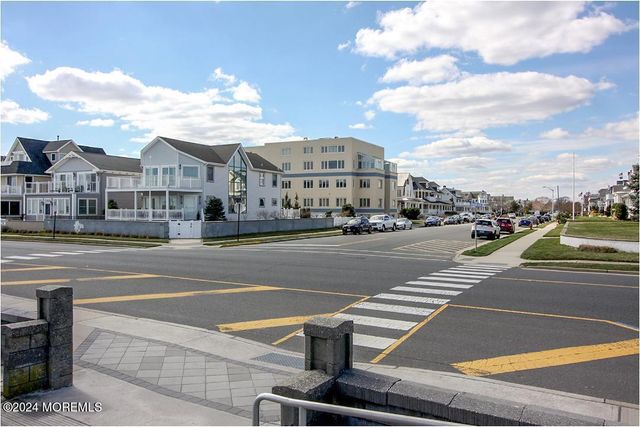 15 Garfield Avenue 102, Avon-by-the-sea, NJ 07717