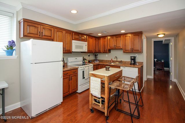 15 Garfield Avenue 102, Avon-by-the-sea, NJ 07717