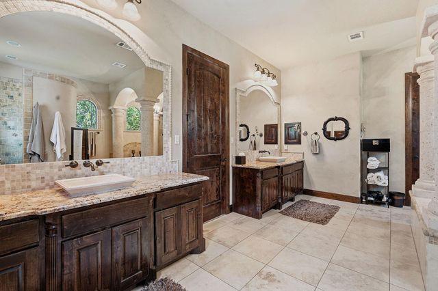 816 Brave Face ST, Leander, TX 78641