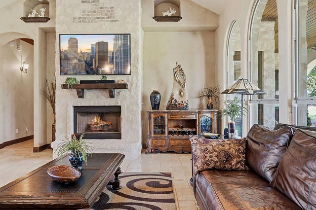 816 Brave Face ST, Leander, TX 78641