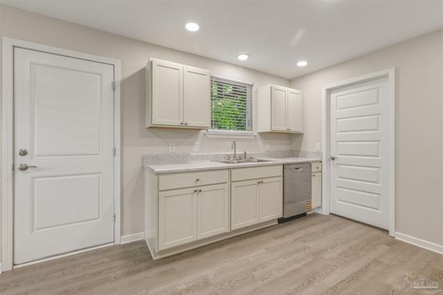 1008 W La Rua St, Pensacola, FL 32501