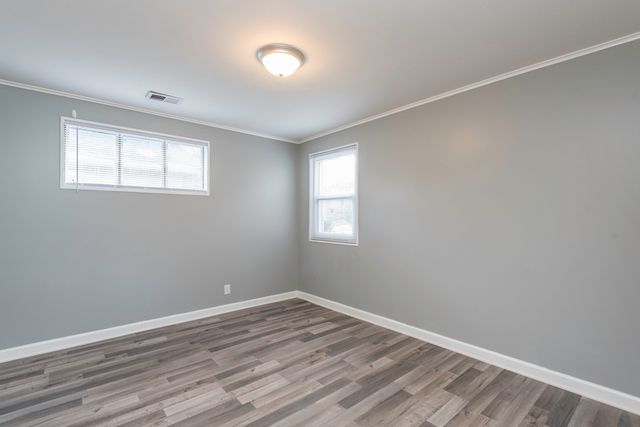 400 7th Avenue, Libertyville, IL 60048