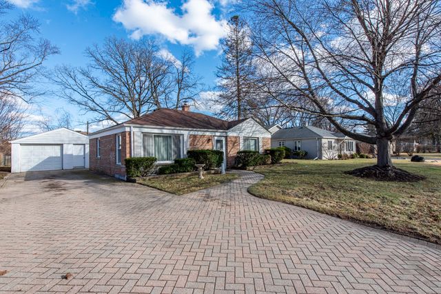 400 7th Avenue, Libertyville, IL 60048