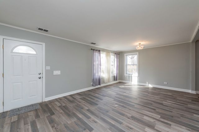 400 7th Avenue, Libertyville, IL 60048