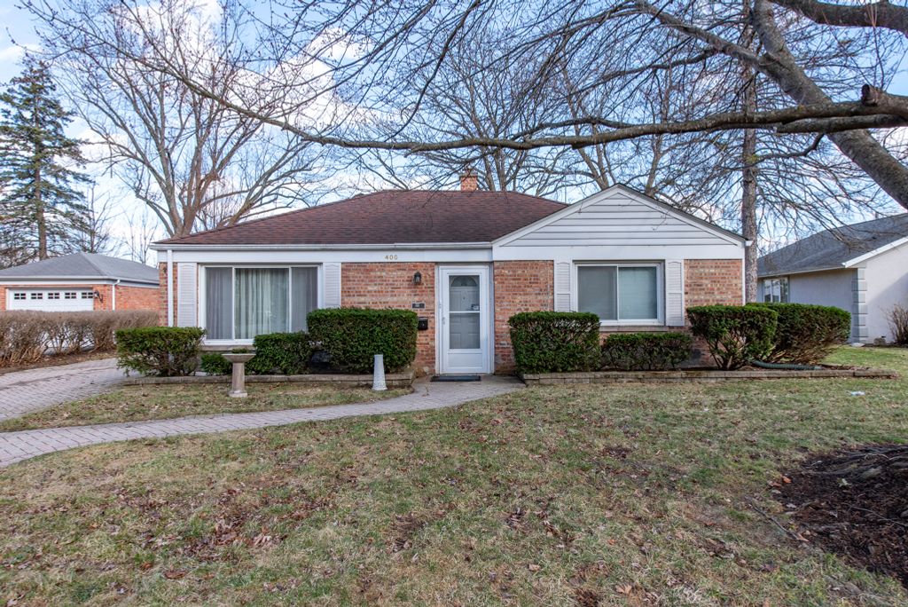 400 7th Avenue, Libertyville, IL 60048