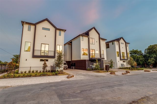 3308 Birmingham Avenue C11, Dallas, TX 75210