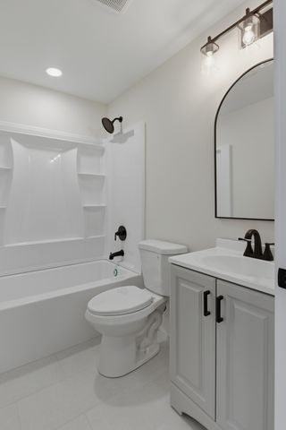 3004 Lakeshore Dr, Old Hickory, TN 37138