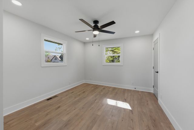 3004 Lakeshore Dr, Old Hickory, TN 37138