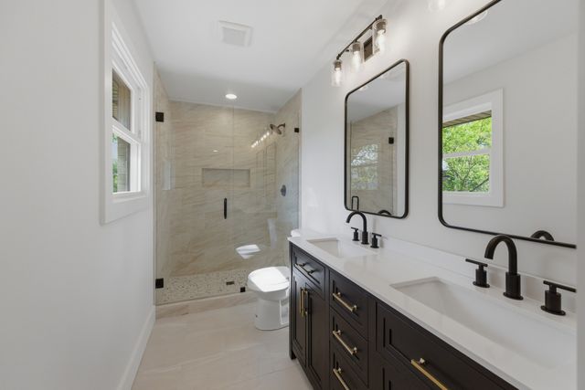 3004 Lakeshore Dr, Old Hickory, TN 37138