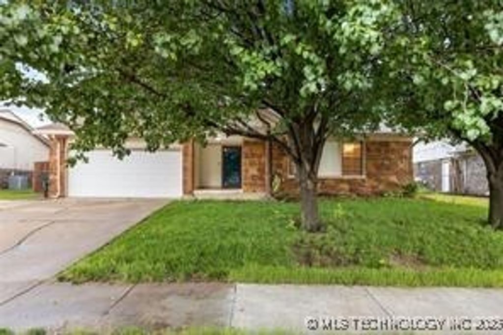 7607 N 122nd East Avenue, Owasso, OK 74055