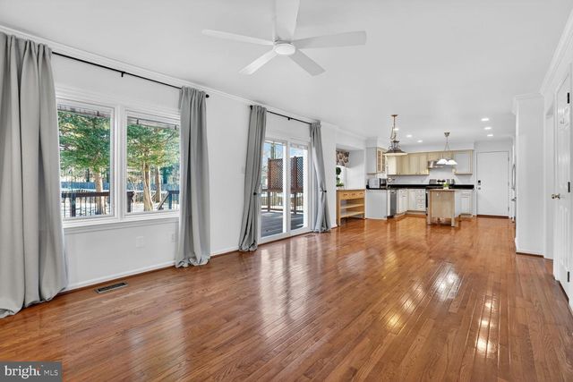 6125 SANDSTONE CT, Clifton, VA 20124