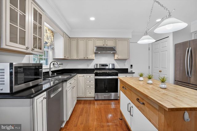 6125 SANDSTONE CT, Clifton, VA 20124