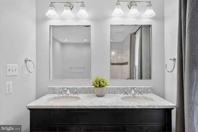 6125 SANDSTONE CT, Clifton, VA 20124