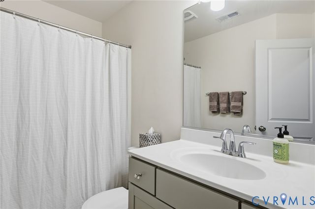 14323 Michaux Village Dr, Midlothian, VA 23113