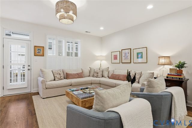 14323 Michaux Village Dr, Midlothian, VA 23113