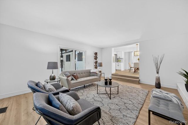 3643 Noble Road, Oxford, MI 48370