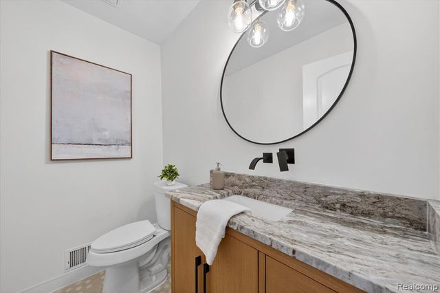 3643 Noble Road, Oxford, MI 48370