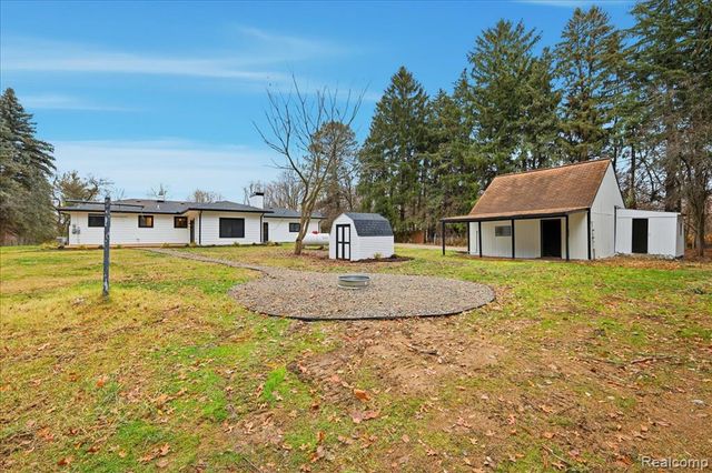 3643 Noble Road, Oxford, MI 48370