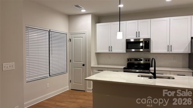 4817 Victoria Avenue, Charlotte, NC 28269