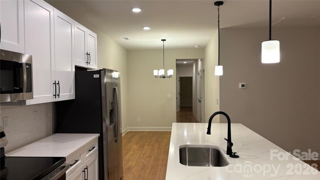 4817 Victoria Avenue, Charlotte, NC 28269