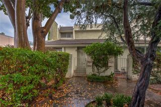 11786 Moorpark Street F, Studio City, CA 91604