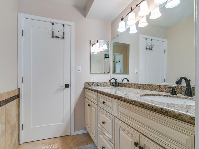 34 Rockrose Way, Irvine, CA 92612