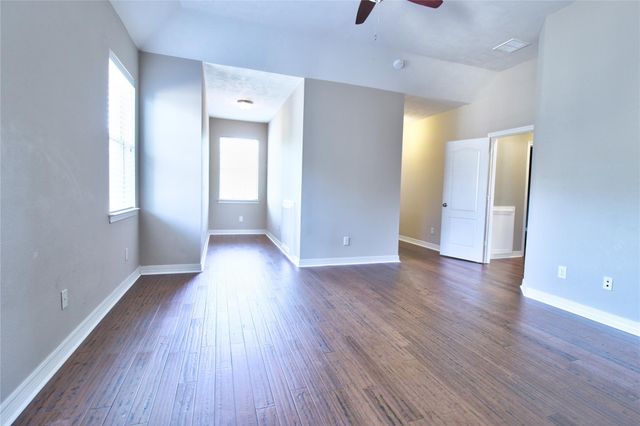 10 Spotted Lily Way, Magnolia, TX 77354