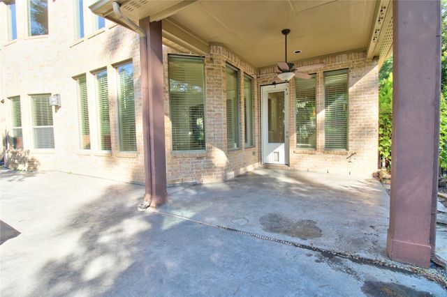 10 Spotted Lily Way, Magnolia, TX 77354