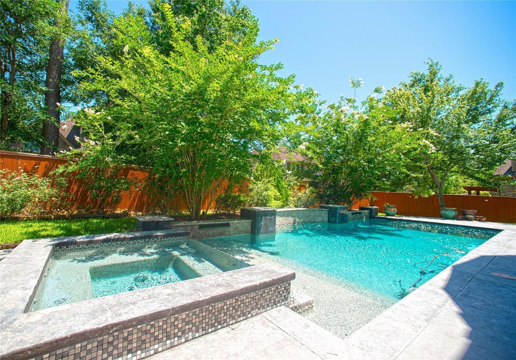 10 Spotted Lily Way, Magnolia, TX 77354