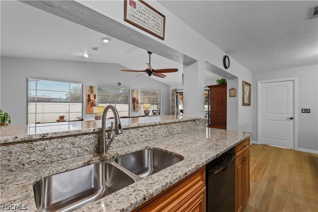 4029 Country Club BLVD, Cape Coral, FL 33904