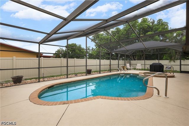 4029 Country Club BLVD, Cape Coral, FL 33904