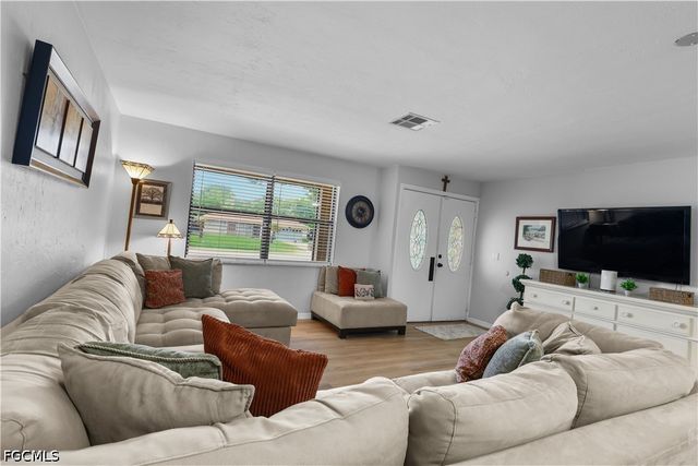 4029 Country Club BLVD, Cape Coral, FL 33904