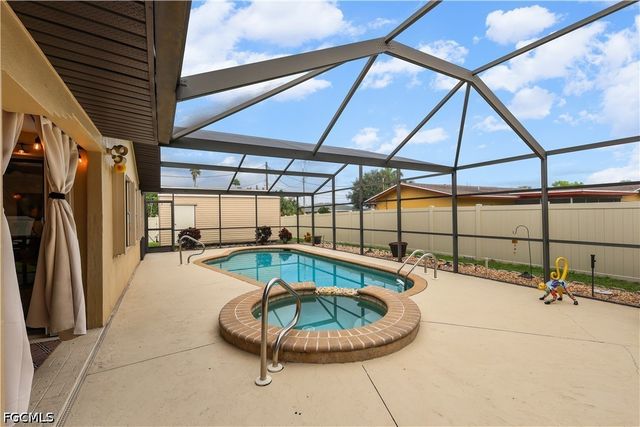 4029 Country Club BLVD, Cape Coral, FL 33904