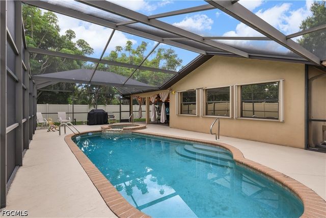 4029 Country Club BLVD, Cape Coral, FL 33904