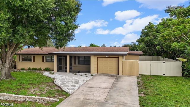 4029 Country Club BLVD, Cape Coral, FL 33904