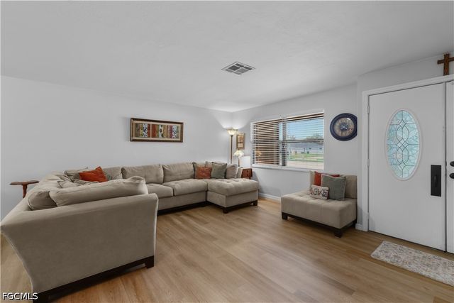 4029 Country Club BLVD, Cape Coral, FL 33904