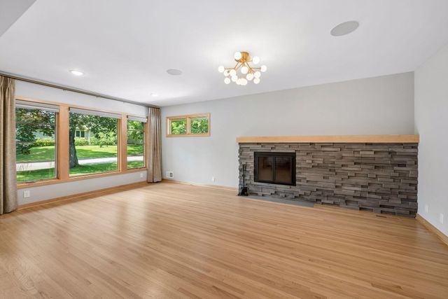 6216 Maloney Avenue, Edina, MN 55343