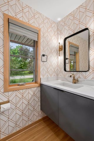 6216 Maloney Avenue, Edina, MN 55343