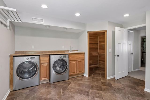 6216 Maloney Avenue, Edina, MN 55343