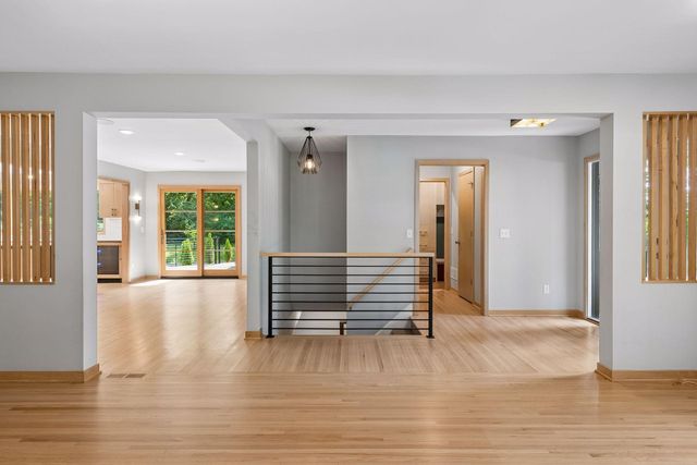 6216 Maloney Avenue, Edina, MN 55343