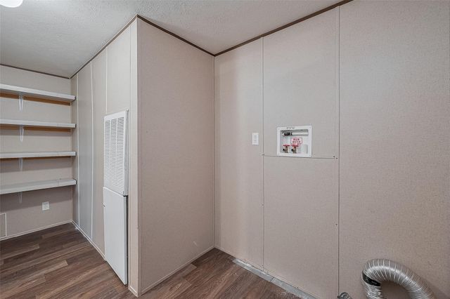 439 Road 5107, Cleveland, TX 77327