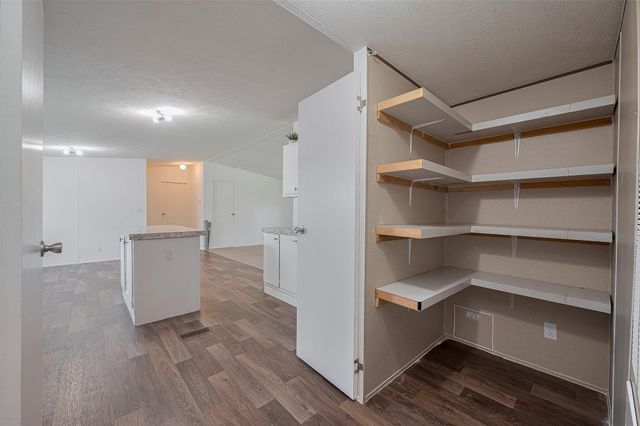 439 Road 5107, Cleveland, TX 77327