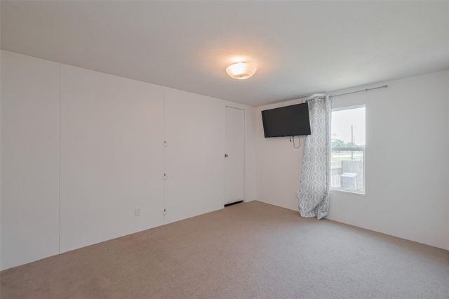 439 Road 5107, Cleveland, TX 77327