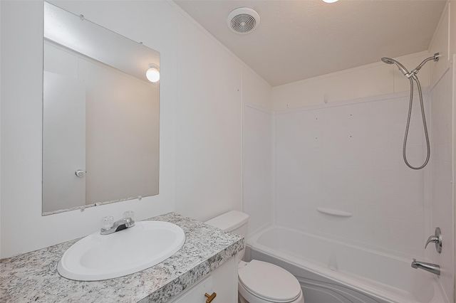 439 Road 5107, Cleveland, TX 77327