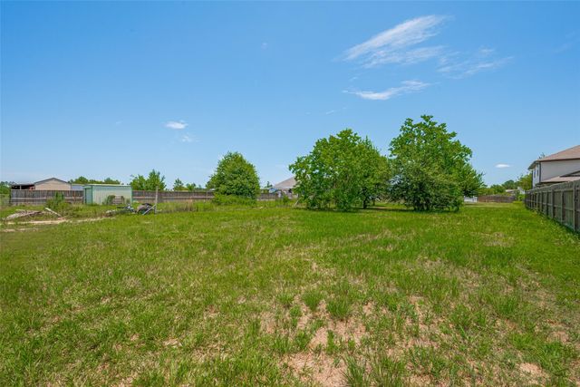 439 Road 5107, Cleveland, TX 77327