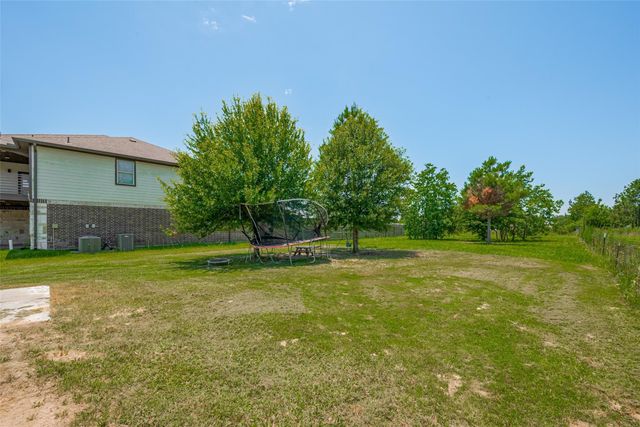 439 Road 5107, Cleveland, TX 77327