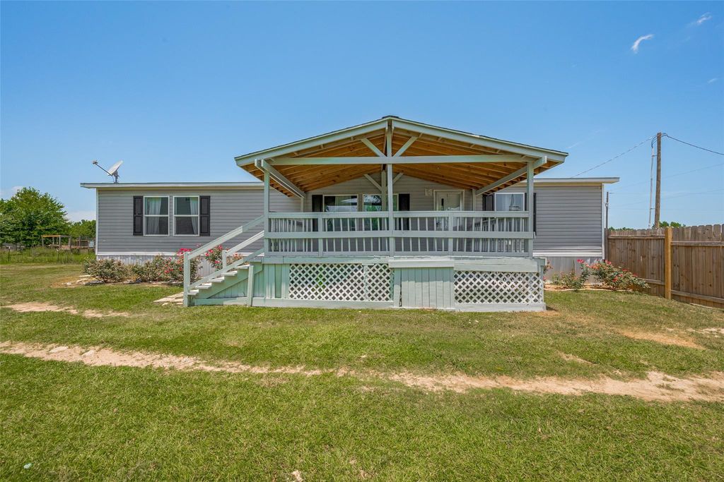 439 Road 5107, Cleveland, TX 77327