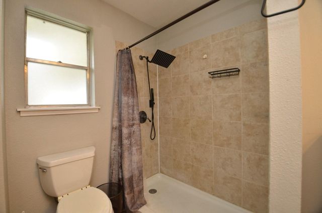 17603 Wild Oak Drive, Houston, TX 77090