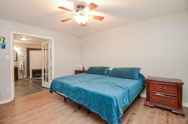 17603 Wild Oak Drive, Houston, TX 77090