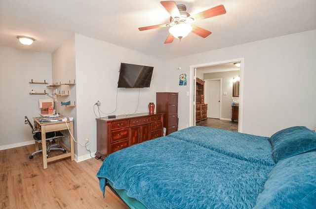 17603 Wild Oak Drive, Houston, TX 77090